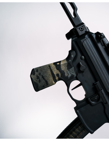 POIGNEE KUNG FU GRIP CAMO CERAKOTE - DIE FREE CO