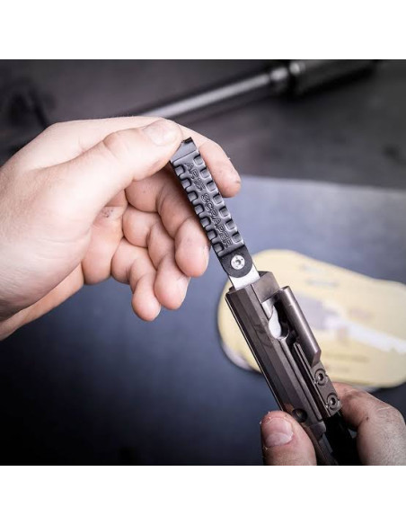 REAL AVID AR15 Scraper™ – Outil nettoyage BCG AR15