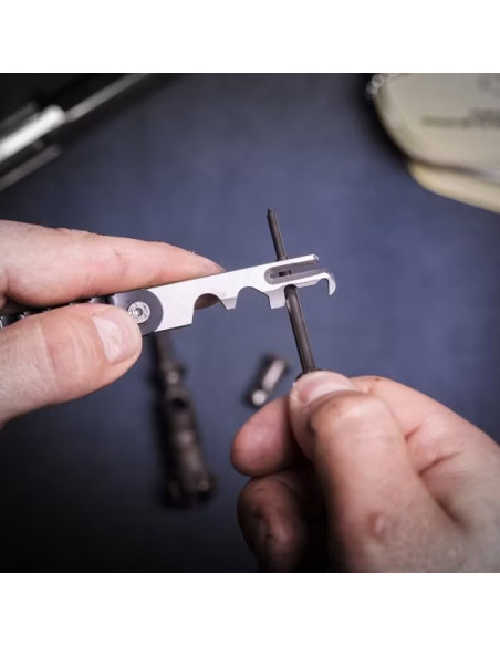 REAL AVID AR15 Scraper™ – Outil nettoyage BCG AR15